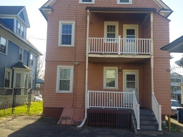 2 BR, 1 BA Apartment 422 Prospect Ave, Unit 3, Hartford, CT 06105