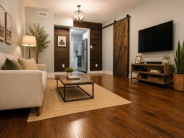 2 BR, 1 BA Apartment 4243 4th Avenue South, Unit 2 beds, 1 bath, $1150, Birmingham, AL 35222
