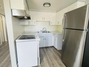2 BR, 1 BA Apartment 4249 76th Avenue North Unit 109 B, Pinellas Park, FL 33781
