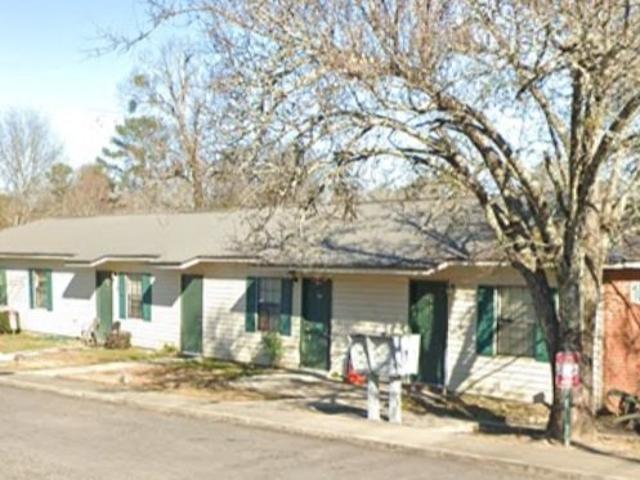 2 BR, 1 BA Apartment 424 Highland Avenue, Eufaula, AL 36027