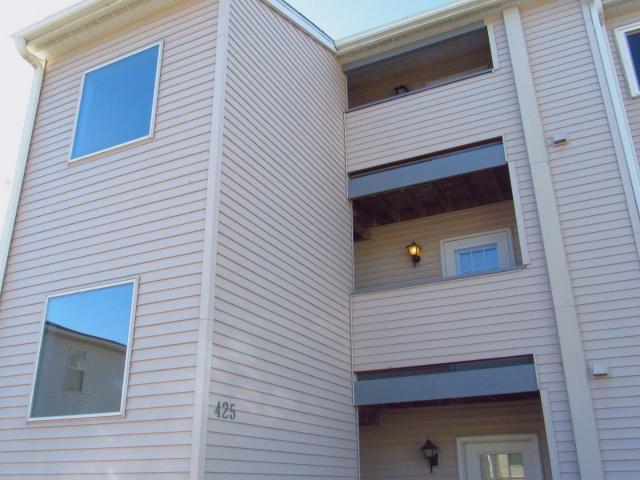 2 BR, 1 BA Apartment 425 6th Avenue, Coralville, IA 52241