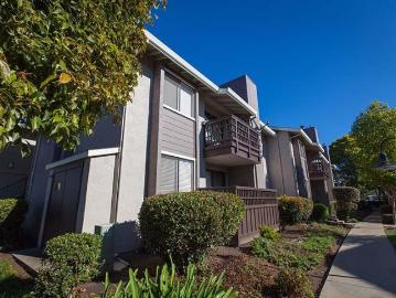 2 BR, 1 BA Apartment 425 West Laurel Drive Unit 323 M, Salinas, CA 93906