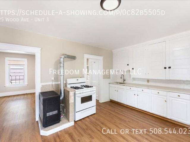 2 BR, 1 BA Apartment 425 Wood Ave, Woonsocket, RI 02895