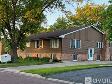 2 BR, 1 BA Apartment 426 Commodore Dr, Unit 426, Mankato, MN 56001