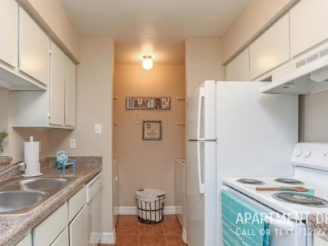 2 BR, 1 BA Apartment 426 Garland DrÂ, Lake Jackson, TX 77566