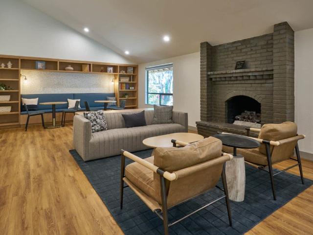 2 BR, 1 BA Apartment 4277 148th Avenue Northeast Unit 204, Bellevue, WA 98007