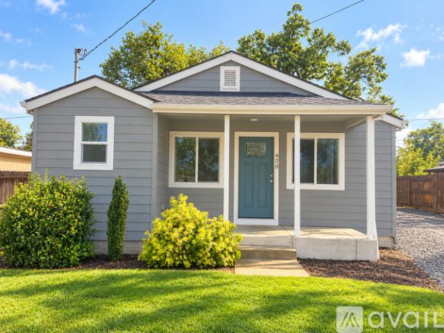 2 BR, 1 BA Apartment 428 Plum St, Medford, OR 97501