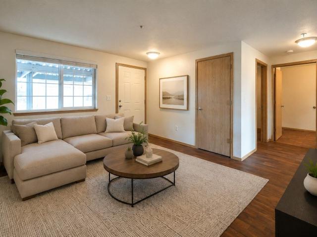 2 BR, 1 BA Apartment 4290 Addy Street Unit 122, Washougal, WA 98671