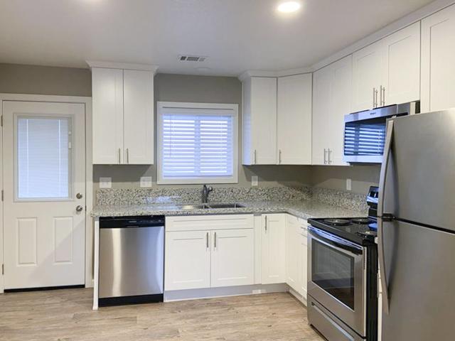 2 BR, 1 BA Apartment 430 Sutter Street Unit 31, Manteca, CA 95336
