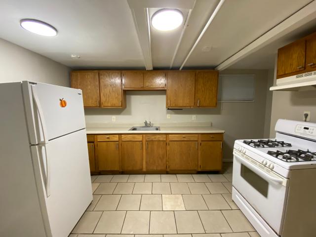 2 BR, 1 BA Apartment 4315 Southern Pkwy #5 Louisville KY, 40214, Louisville, KY 40214