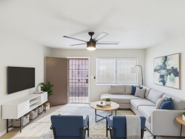 2 BR, 1 BA Apartment 4331 Swift Avenue, San Diego, CA 92104