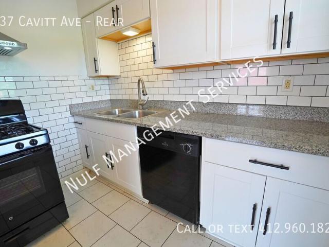 2 BR, 1 BA Apartment 437 Cavitt Ave, Trafford, PA 15085