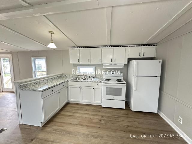 2 BR, 1 BA Apartment 438 Finson Rd. Lot, Bangor, ME 04401