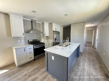 2 BR, 1 BA Apartment 438 Finson Rd. Lot, Bangor, ME 04401