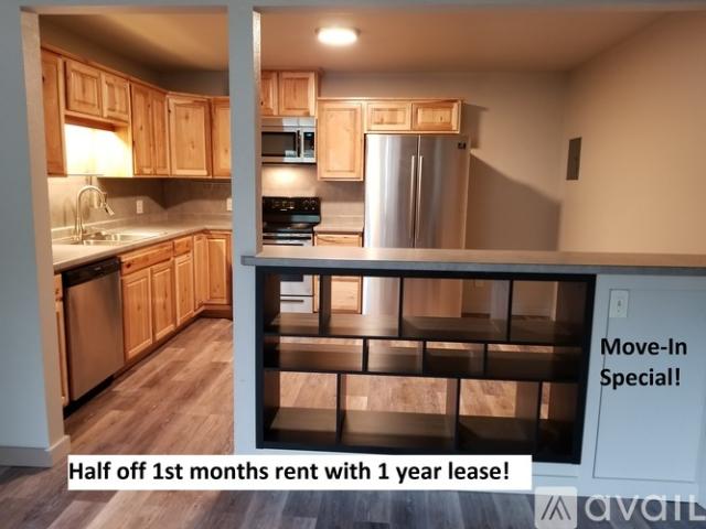 2 BR, 1 BA Apartment 43 Barclay Dr, Unit 1 6, Pueblo, CO 81005