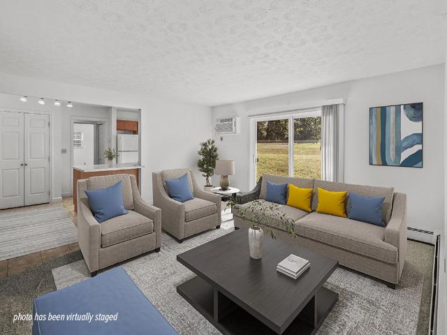 2 BR, 1 BA Apartment 4 Arms Boulevard Unit 003 02, Niles, OH 44446