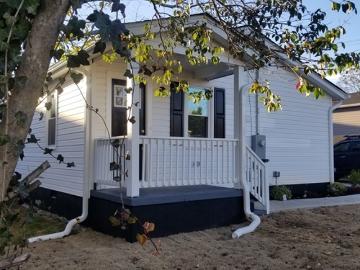 2 BR, 1 BA Apartment 4 Bigby Street, Greenville, SC 29607