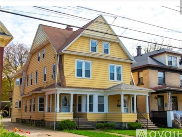 2 BR, 1 BA Apartment 541 West 9th Street, Unit 541 W 9th St, Erie Pa, Erie, PA 16502