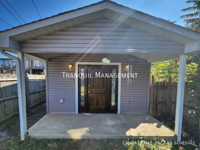 2 BR, 1 BA Apartment 542 Reed Street, Clairton, PA 15025