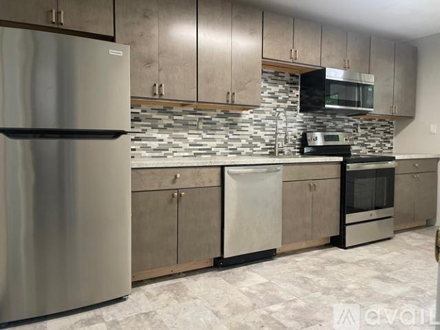 2 BR, 1 BA Apartment 545 Hamilton Street, Unit A, Albany, NY 12203