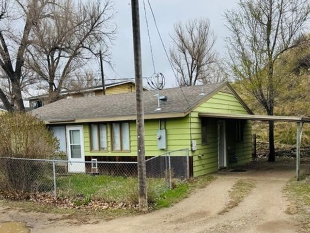 2 BR, 1 BA Apartment 561 1 2 5th St N, Havre, MT 59501