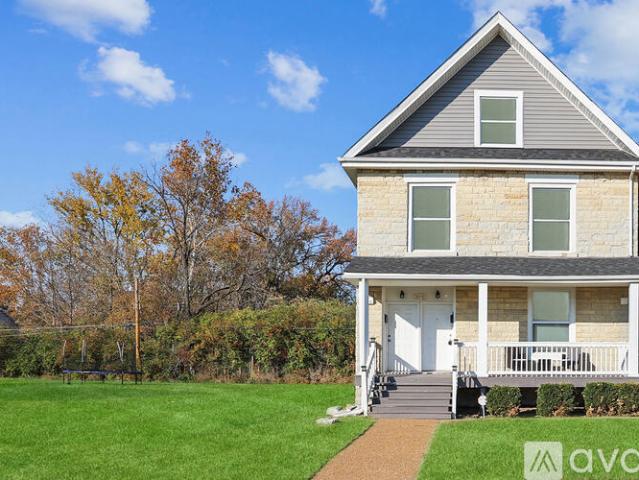 2 BR, 1 BA Apartment 5641 Cates Ave, Unit A 1, St. Louis, MO 63112