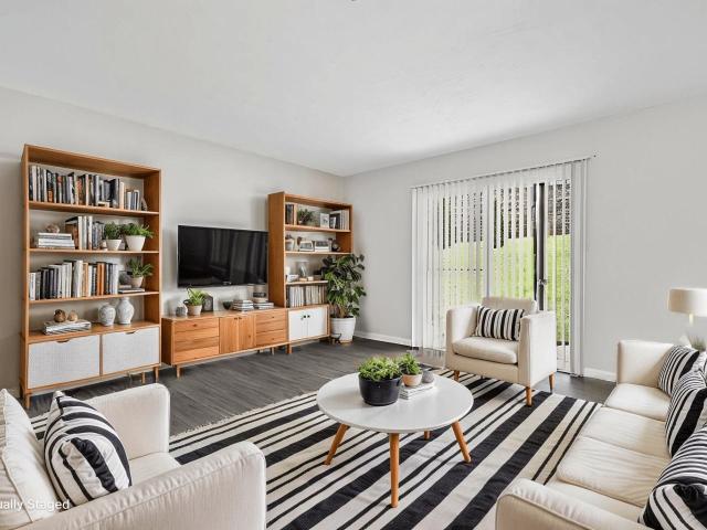 2 BR, 1 BA Apartment 565 Schenkel Lane Unit 208, Frankfort, KY 40601