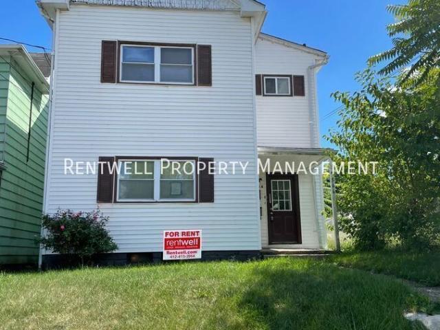 2 BR, 1 BA Apartment 566 Fayette St, Washington, PA 15301