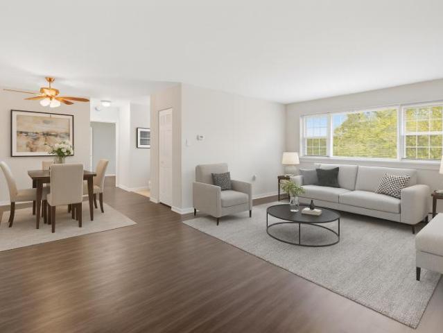 2 BR, 1 BA Apartment 568 North Evergreen Avenue Unit D04, Woodbury, NJ 08096