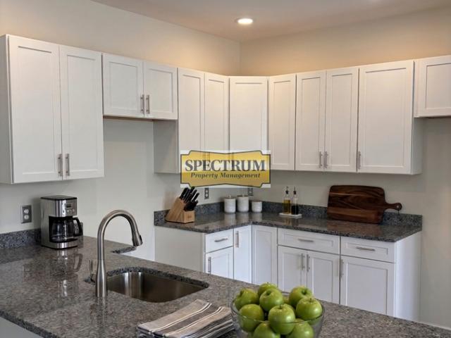 2 BR, 1 BA Apartment 56 Court St, Lewiston, ME 04240