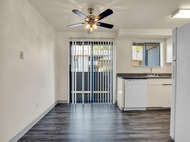 2 BR, 1 BA Apartment 5700 NE 34th Street Unit 137 606, Vancouver, WA 98661