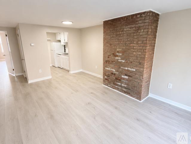 2 BR, 1 BA Apartment 5735 Kentucky Ave, Unit 3, Pittsburgh, PA 15232