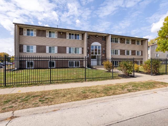 2 BR, 1 BA Apartment 5816 West 38th Street Unit 5802 6, Indianapolis, IN 46254