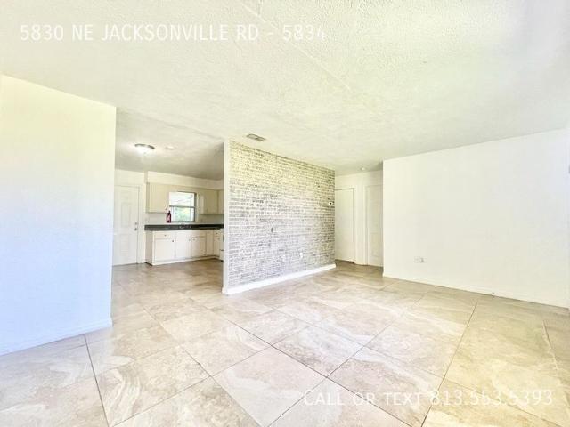 2 BR, 1 BA Apartment 5830 NE JACKSONVILLE RD, OCALA, FL 34479