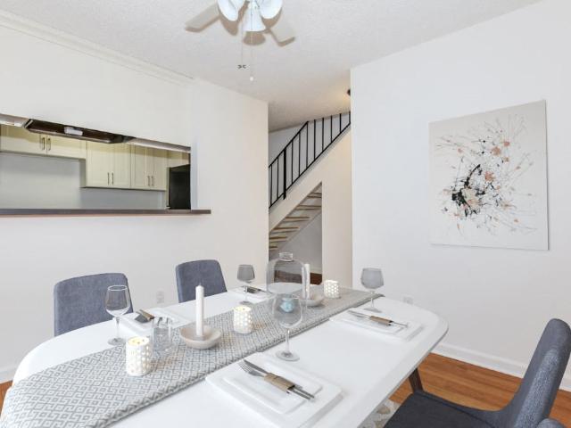 2 BR, 1 BA Apartment 585 Sunnyview Dr Unit 326, Pinole, CA 94564