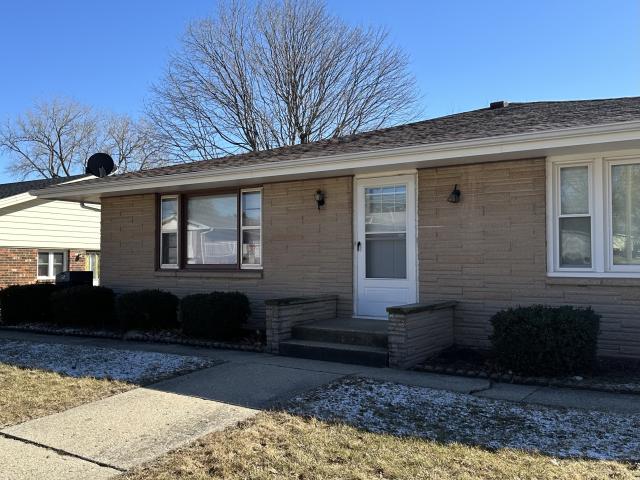 2 BR, 1 BA Apartment 5861 Garrett Lane 3, Rockford, IL 61107