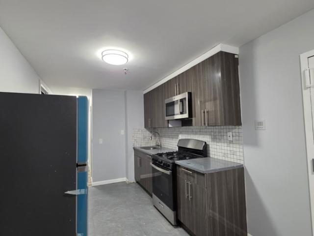 2 BR, 1 BA Apartment 58 Chestnut St, Yonkers, NY 10701