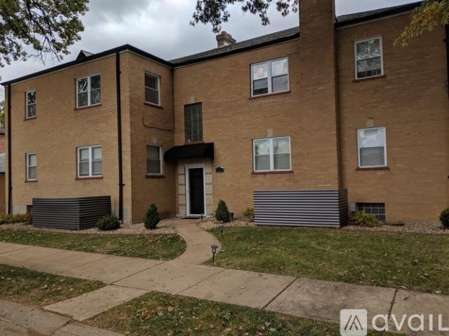 2 BR, 1 BA Apartment 5900 Loughborough Ave, Unit B, St. Louis, MO 63109