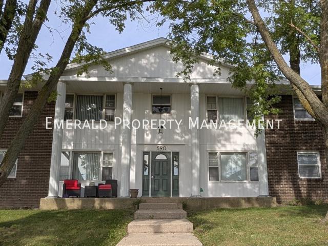 2 BR, 1 BA Apartment 590 N Mulford Rd, Rockford, IL 61107