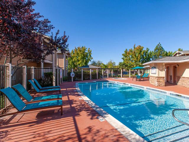 2 BR, 1 BA Apartment 591 Peabody Rd Unit 156, Vacaville, CA 95687