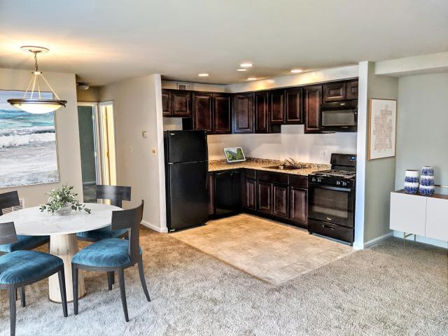 2 BR, 1 BA Apartment 5980 Turnabout Lane Unit 10, Columbia, MD 21044