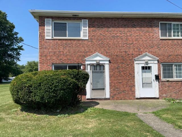 2 BR, 1 BA Apartment 5998 Engle Road, Brook Park, OH 44142