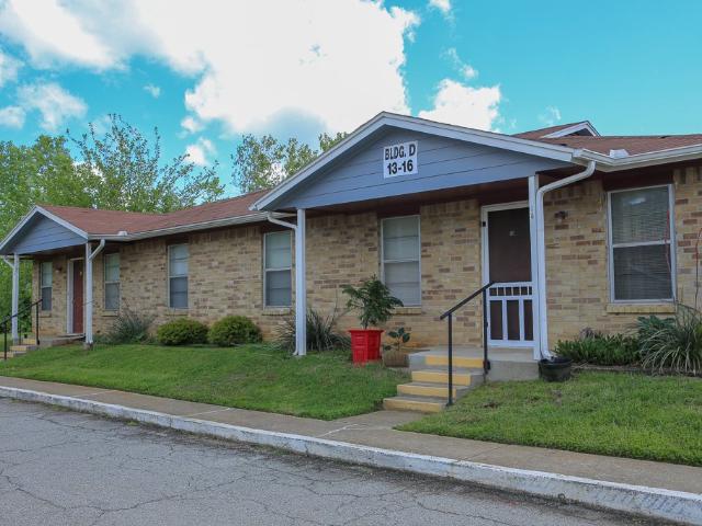 2 BR, 1 BA Apartment 500 4th Street, Whitesboro, TX 76273