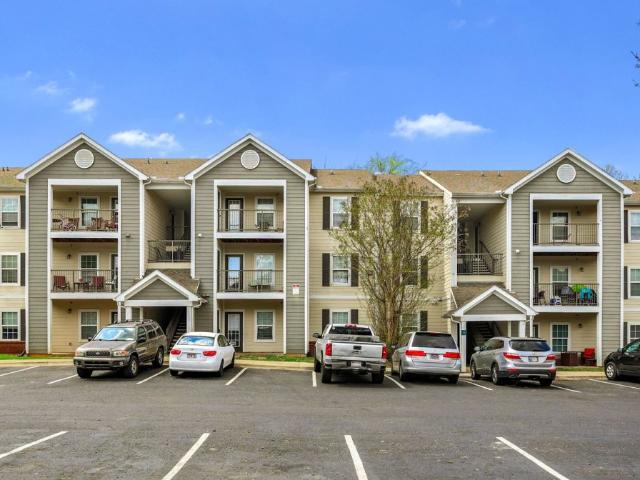 2 BR, 1 BA Apartment 500 Kraft St Unit 2 beds, 1 bath, $1151, Clarksville, TN 37040