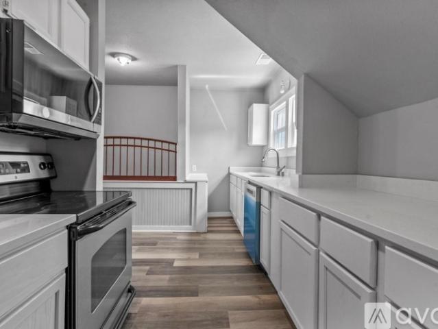 2 BR, 1 BA Apartment 5014 N 125th St, Unit 5014, Butler, WI 53007