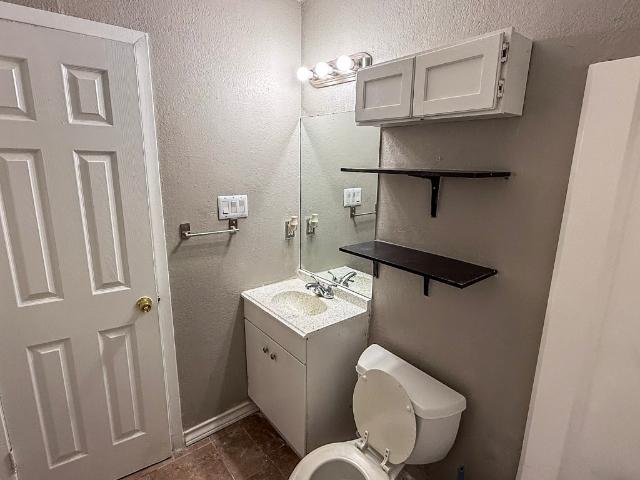 2 BR, 1 BA Apartment 501 Hardin Court, Austin, TX 78753
