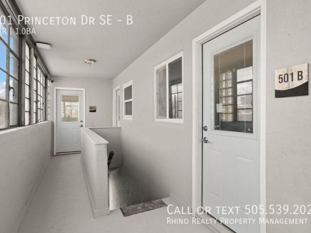 2 BR, 1 BA Apartment 501 Princeton Dr SE, Albuquerque, NM 87106