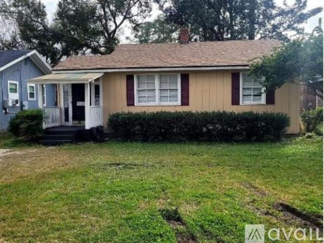 2 BR, 1 BA Apartment 5032 Fremont St, Jacksonville, FL 32210