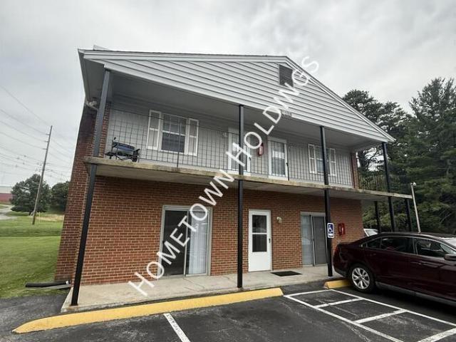 2 BR, 1 BA Apartment 504 Poage Lane Apt, Salem, VA 24153