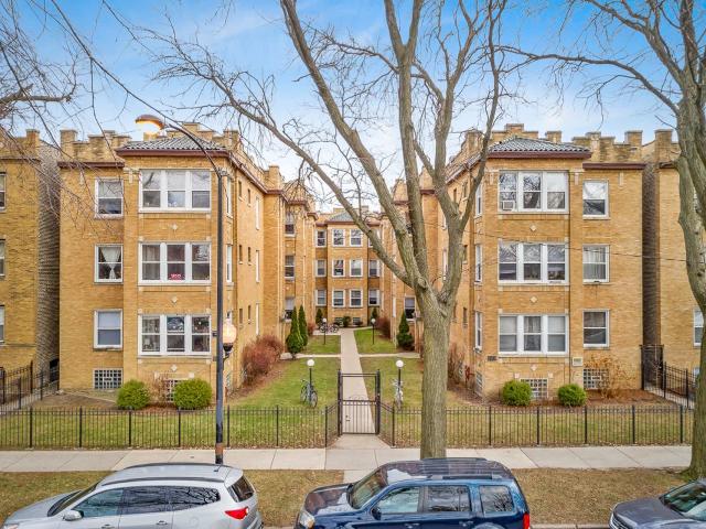 2 BR, 1 BA Apartment 5055 North Damen Avenue Unit 5061 2E, Chicago, IL 60625